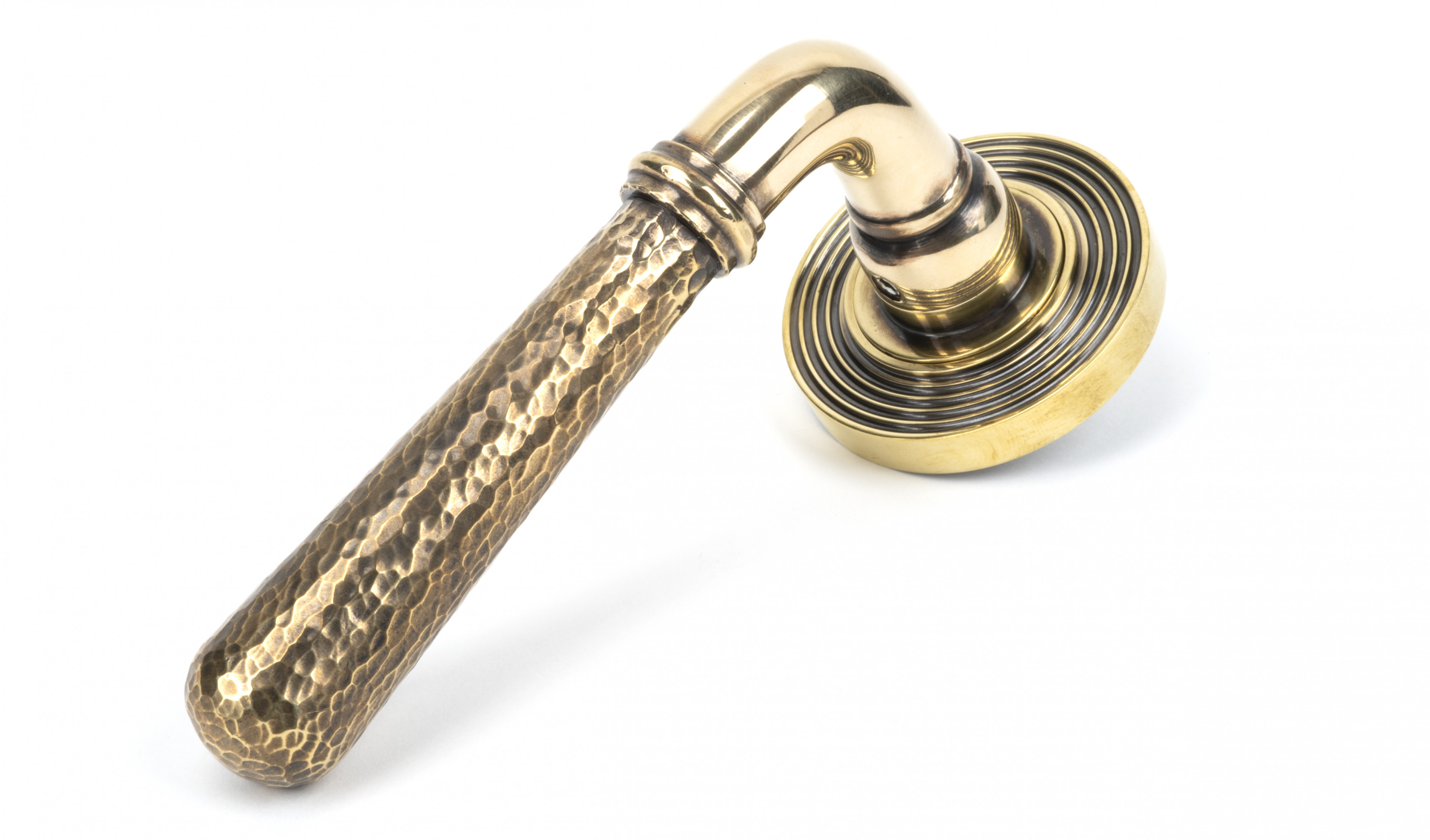 Newbury Lever on Beehive Rose Set