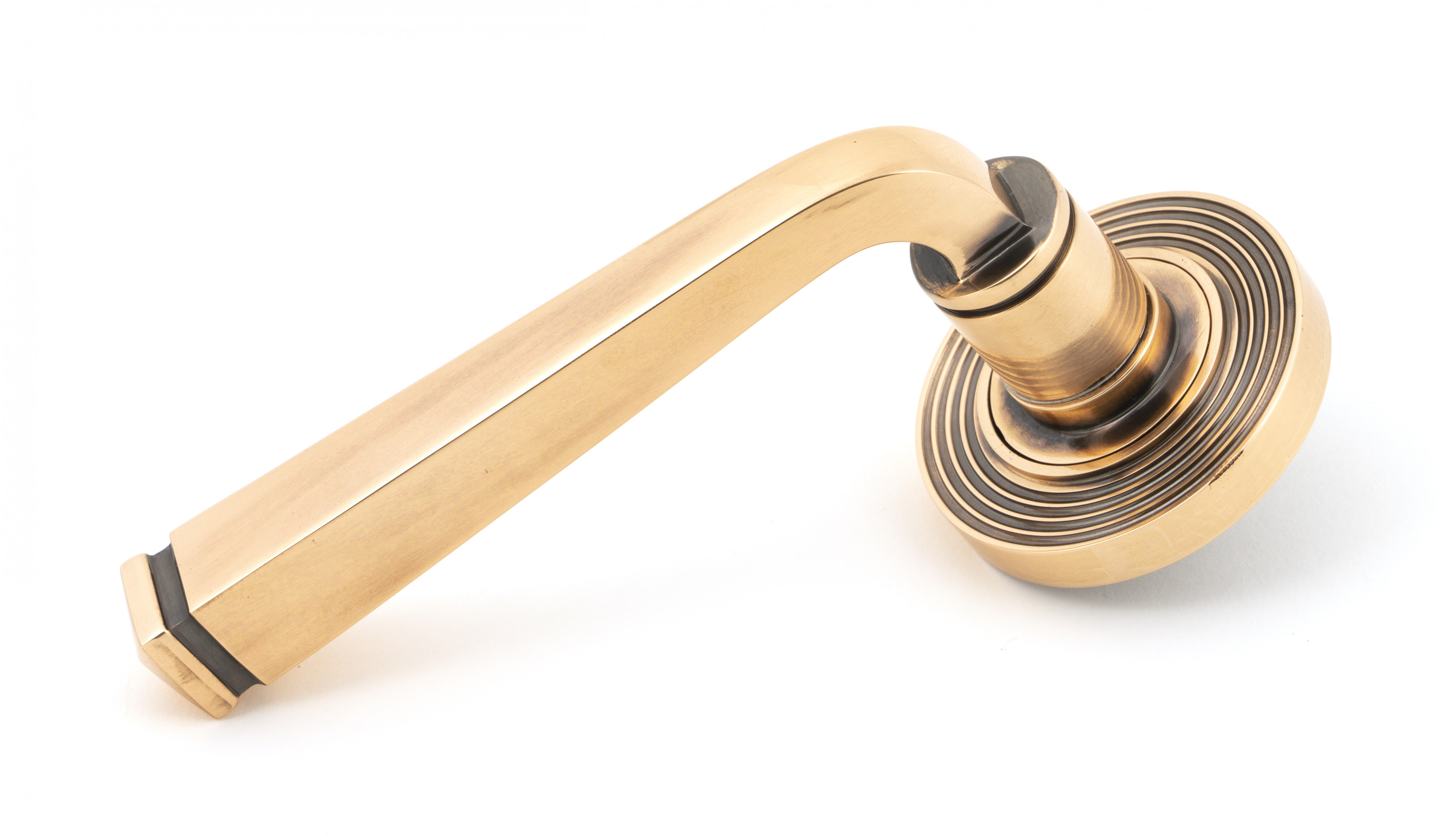 Avon Round Lever on Beehive Rose Set