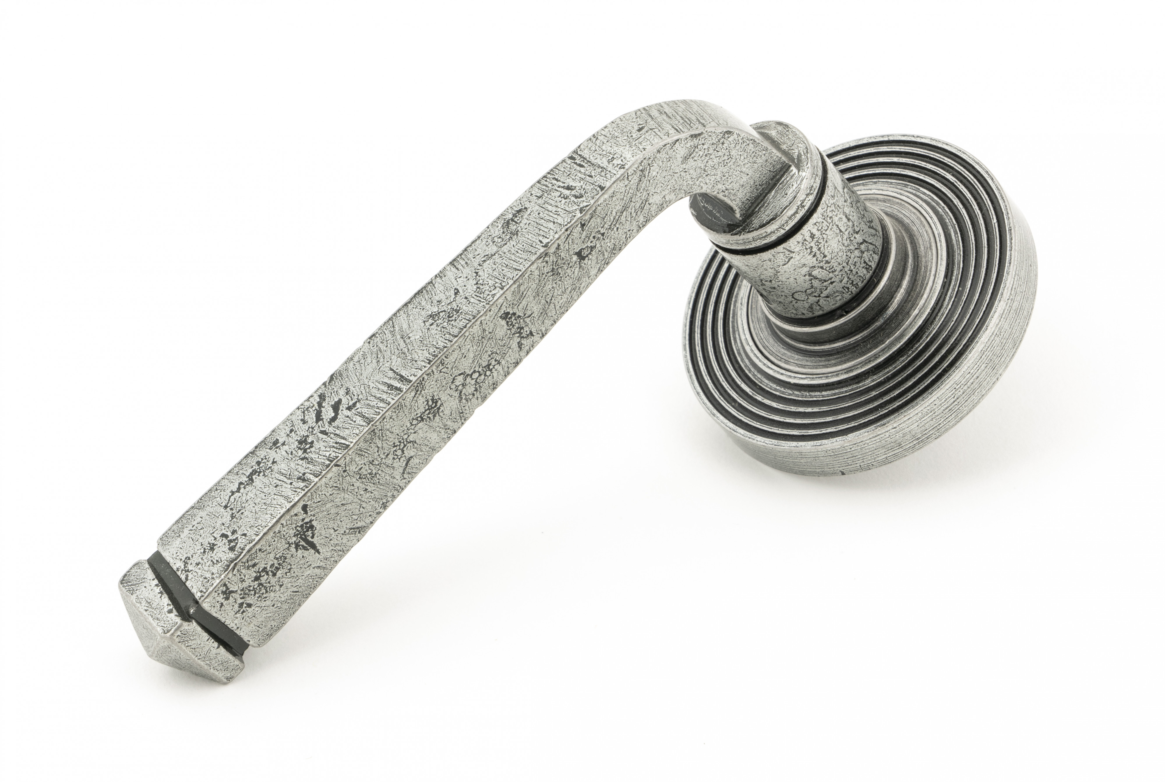 Avon Round Lever on Beehive Rose Set - Unsprung