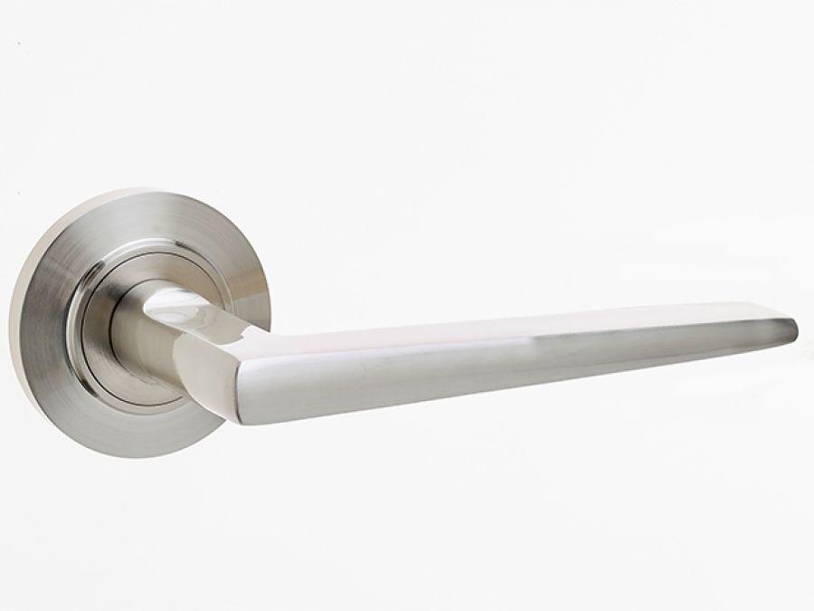 Döre Prestige Lever Flat Handle On Chamfered Rose