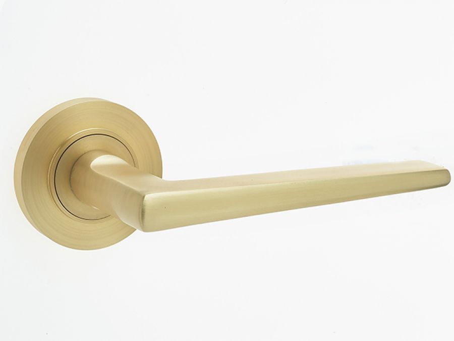 Döre Prestige Lever Flat Handle On Chamfered Rose