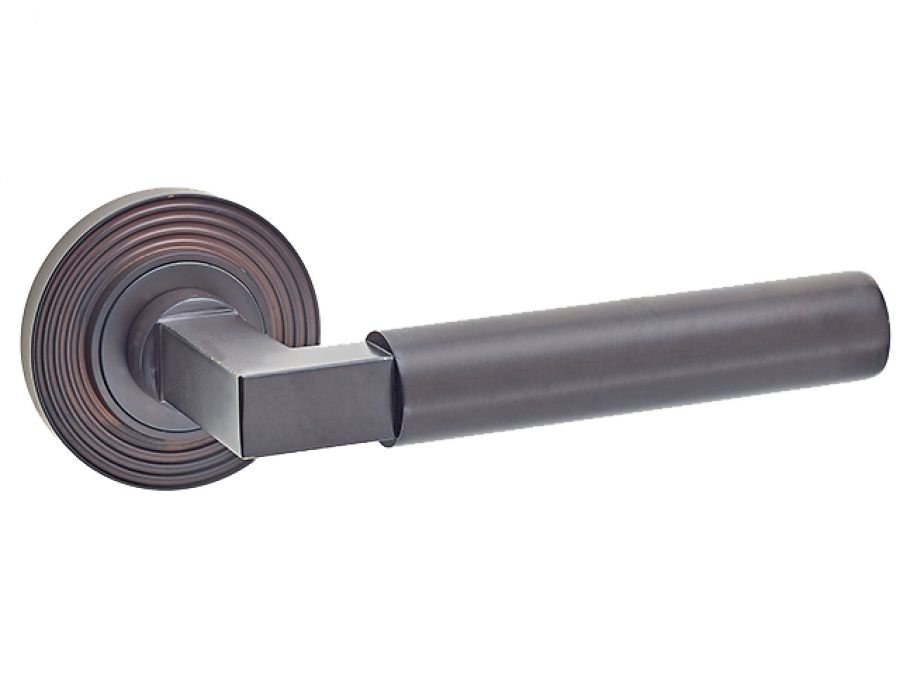 Döre Prestige Lever Handle On Reeded Rose 