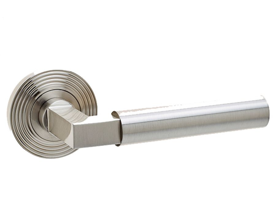 Döre Prestige Lever Handle On Reeded Rose 