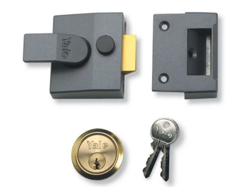 Yale lock set. Latch door lock. Secure Yale door lock and key mechanism. Yale ironmongery and hardware UK